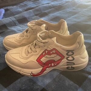 Gucci shoes